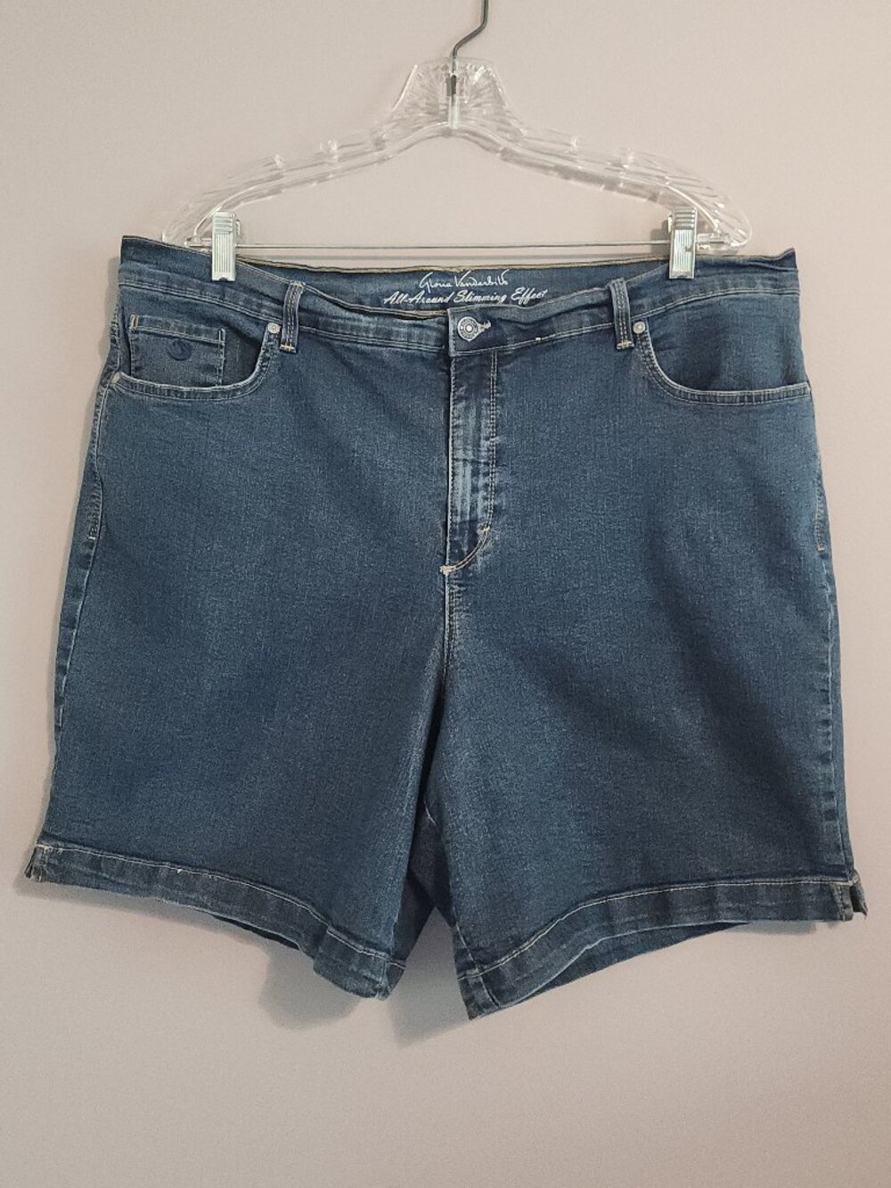 Gloria Vanderbilt Amanda Slimming Effect Jean Shorts Size 20W